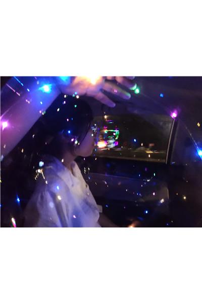 大晚上和媳妇回酒店的计程车上